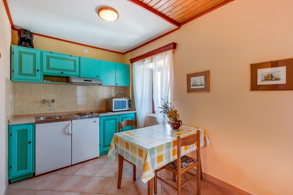 Apartments Josip & Maria Veli Losinj Ngoại thất bức ảnh