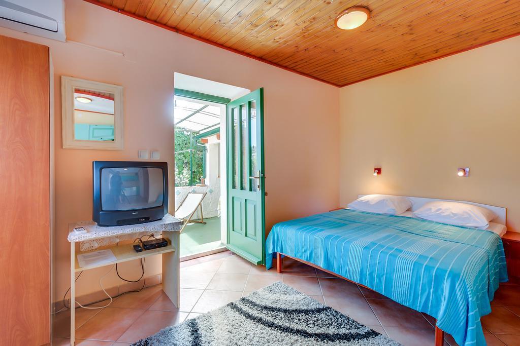 Apartments Josip & Maria Veli Losinj Ngoại thất bức ảnh