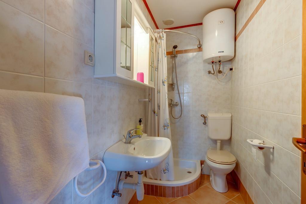 Apartments Josip & Maria Veli Losinj Ngoại thất bức ảnh